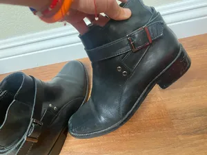 Ankle booties with leather buckle Black Size 7 thumbnail 1