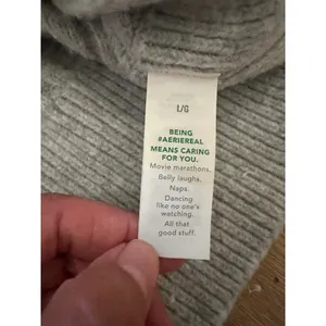 Aerie Gray Oversized Cable Knit Crewneck Sweater - Size Large thumbnail 4