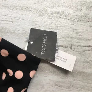 Retro Polka Dot Bikini Top Black Pink Size 6 Halter Bandeau Tie Front thumbnail 5