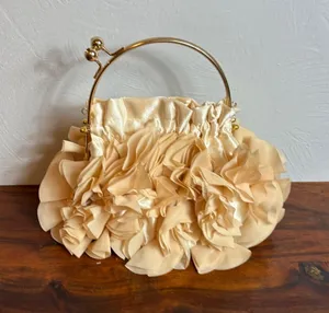 Elegant Clasp Flower Clutch Evening Bag Champagne Gold Chain thumbnail 1