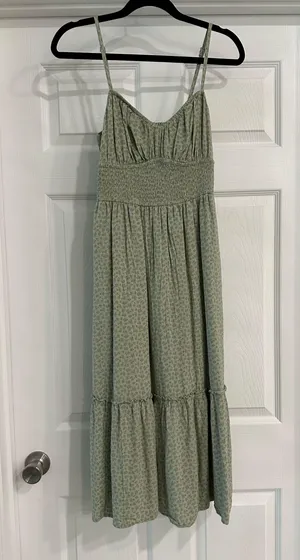 Hollister Dress Green Floral thumbnail 1