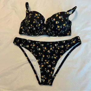Shade & Shore Yellowish gold Floral Black 2 Piece Bikini 36C Large Bottoms thumbnail 1