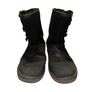Koolaburra by UGG Victoria Short Black Suede Bow Boots‎ 1015874 Womens 10 thumbnail 2