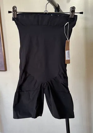 SKIMS SHEER SEAMLESS HIGH-WAISTED MID THIGH SHORT‎ | ONYX size 2X thumbnail 1