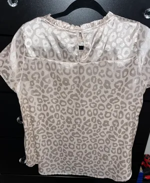 Savanna Jane Shimmery leopard print top thumbnail 2