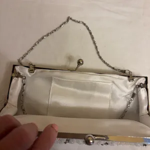 Chic Cream Beaded Clutch White thumbnail 11
