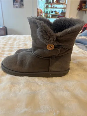 UGG Charcoal Suede Shearling Button Boot Gray Size 6 thumbnail 6