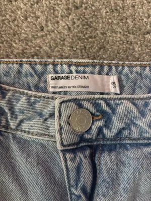 Garage Straight-Leg Jeans thumbnail 2
