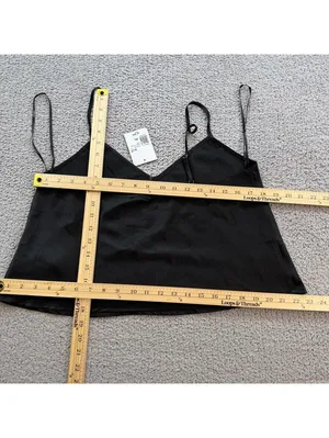 Forever 21 Black Textured Satin V Neck Cami Crop Top XL NWT thumbnail 2