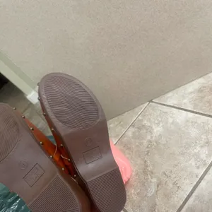 Time and Tru Womens Cognac Brown Studded Memory Foam Clogs Mules used 1x Size 9 thumbnail 5