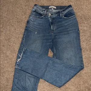 Abercrombie 90’s Straight Curve Love Jeans thumbnail 2