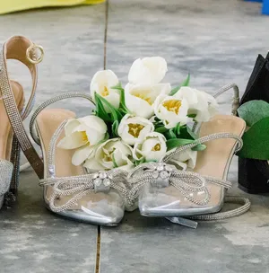Bow Heels Silver Size 7.5 thumbnail 1