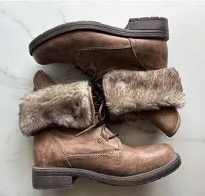 Arizona Jeans Faux Fur Fold Down Brown Combat Boots Womens Size 7 Lace Up⁠ thumbnail 1