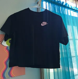 Nike Tee thumbnail 1