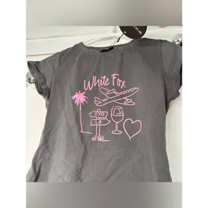 White Fox NEW Vacay Pending Baby Tee Top thumbnail 2