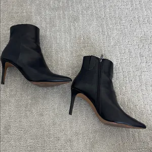 Steve Madden Black Pointy Toe Booties thumbnail 3
