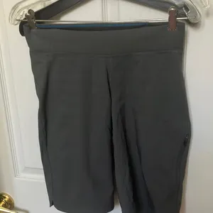 FINAL MARKDOWN Columbia Omni shield shorts small thumbnail 1