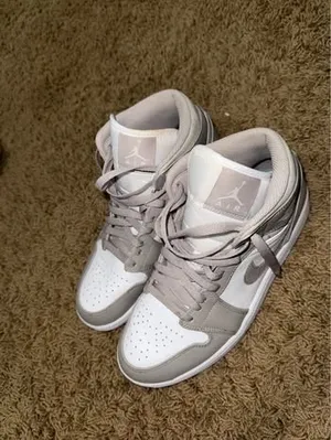 Air Jordan Nike 1 Mid thumbnail 2