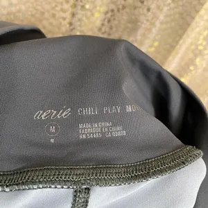 Aerie Chill Play Move Gray High Waisted Ankle Leggings Medium thumbnail 6