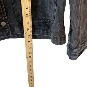 Old Navy Women's Size Medium Black Denim Button Up‎ Trucker Jacket thumbnail 8
