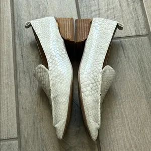 Steve Madden Textured Cream Flats thumbnail 8