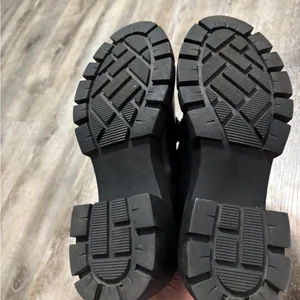 Madden Girl lug sole goth chain loafers Black thumbnail 7