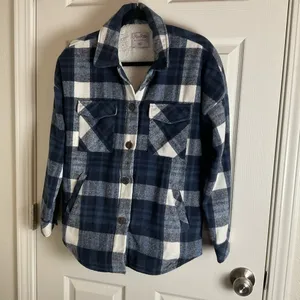 Miss Posh Navy Blue White Plaid Sherpa Lined Shacket Jacket XS thumbnail 2