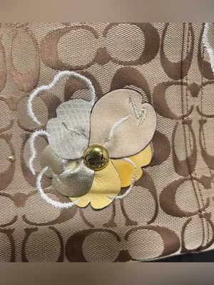 Coach F16879 Bleeker Leather Floral Carly Shoulder Bag thumbnail 4