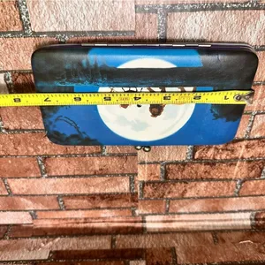 Disney Women’s Lion King Themed Wallet thumbnail 7