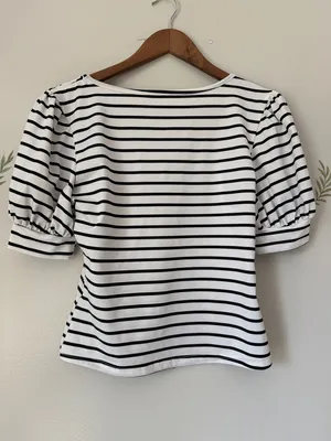SHEIN Black and White Striped Short Puff-Sleeve Tee thumbnail 2