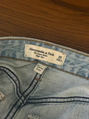 Abercrombie Loose High-Rise Shorts Curve Love thumbnail 3