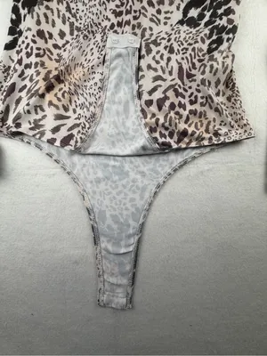 Steve Madden Leopard Print Bodysuit Long Sleeve V Neck Stretch Size M‎ thumbnail 5