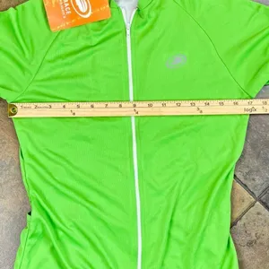 New! NWT Race Women’s Green Short Sleeve Zip Up Lightweight Jersey Large thumbnail 4