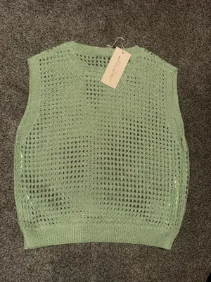 Allie Rose Green Metallic Open Knit Sweater Vest Size L thumbnail 2