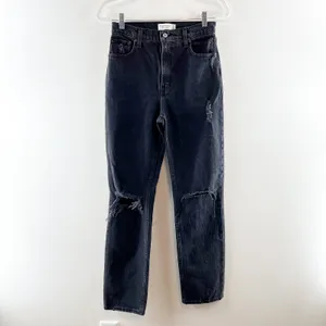 Abercrombie & Fitch The 90s Ultra High Rise Straight Jeans Black 26 / 2 thumbnail 3