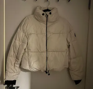 ZARA NWT oyster white water repellent puffer jacket thumbnail 2
