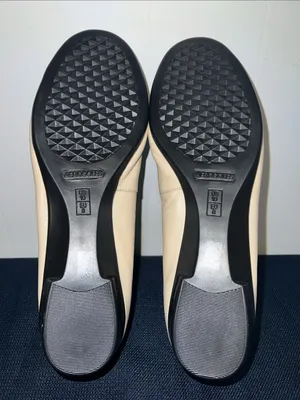 AEROSOLES Beige Ballet Flats with Black Quilted Cap Toe Size 10 thumbnail 6