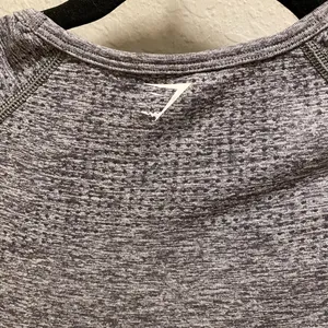 Gymshark Gray Vital Seamless Long Sleeve Crop Top Size Small thumbnail 5