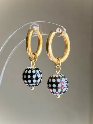 Handmade retro unique quality dot glass beads gold stainless hoop earrings💛 thumbnail 3