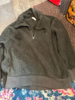 Athleta medium sweatshirt thumbnail 3