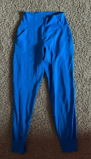 Lululemon Align Joggers thumbnail 1