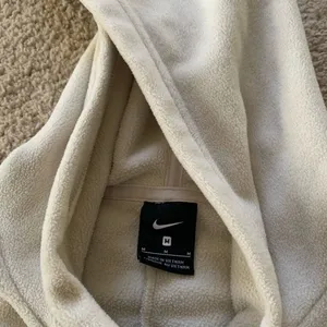 Nike Fleece Hoodie Sweatshirt Pullover Fuzzy Super Soft Beige Cream Size M thumbnail 4
