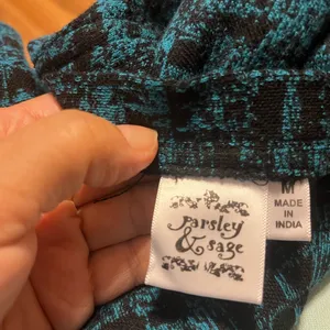 Parsley & Sage brand reversible vest in size medium. thumbnail 4