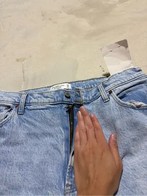 Abercrombie & fitch 90s straight Light Wash Leg ultra high rise Jeans 18L thumbnail 10
