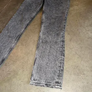 abercrombie ultra high rise mom.jean stonewash thumbnail 3