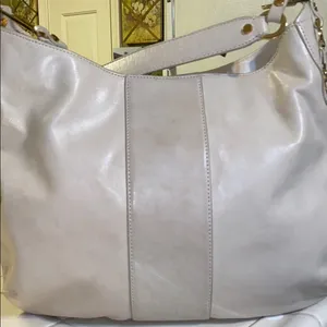 Tory Burch Taupe Leather Shoulder Bag with Gold Hardware thumbnail 3