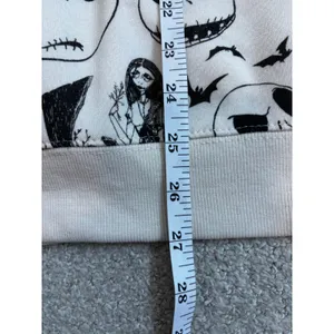 Disney Sweatshirt The Nightmare Before Christmas Cream Jack Skellington NWT Flaw thumbnail 10