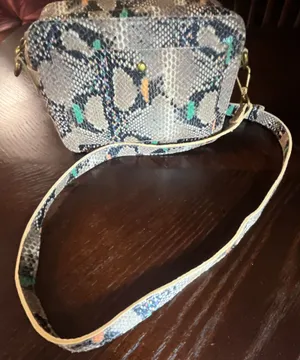 Madewell The Transport Camera Bag in Multicolor Snake-Embossed Leather thumbnail 12