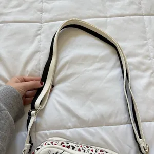 Brighton Love Scroll Canvas‎ Crossbody Bag Purse White Red Black Hearts thumbnail 3