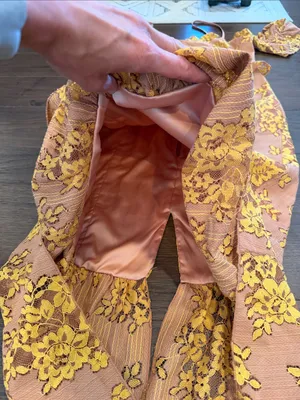 MAJORELLE Sashie Midi Dress in Golden Blush Size XS - C57-007 thumbnail 7